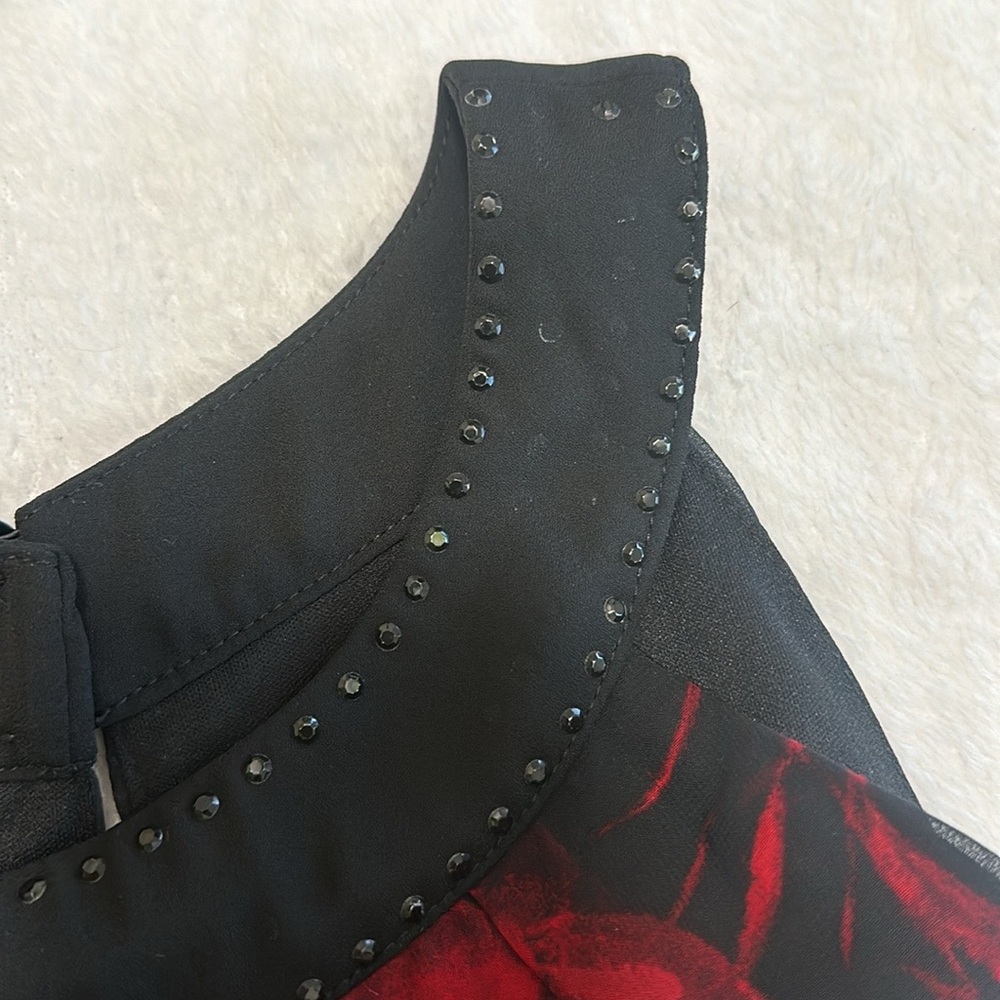 🌹Sleeveless Blouse Rose Print - Picture 9 of 10